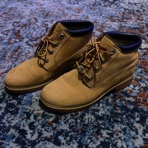 Timberland Women’s Nellie Waterproof Chukka boots size 8.5 (no box)